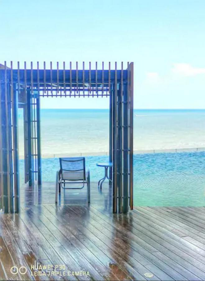 Leisure Imperium Seaview Apartment